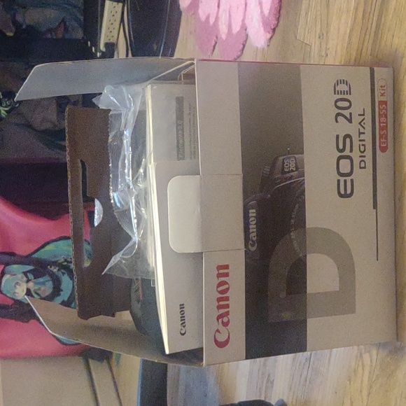 Canon EOS 20D digital camera full set - Picture 1 of 6